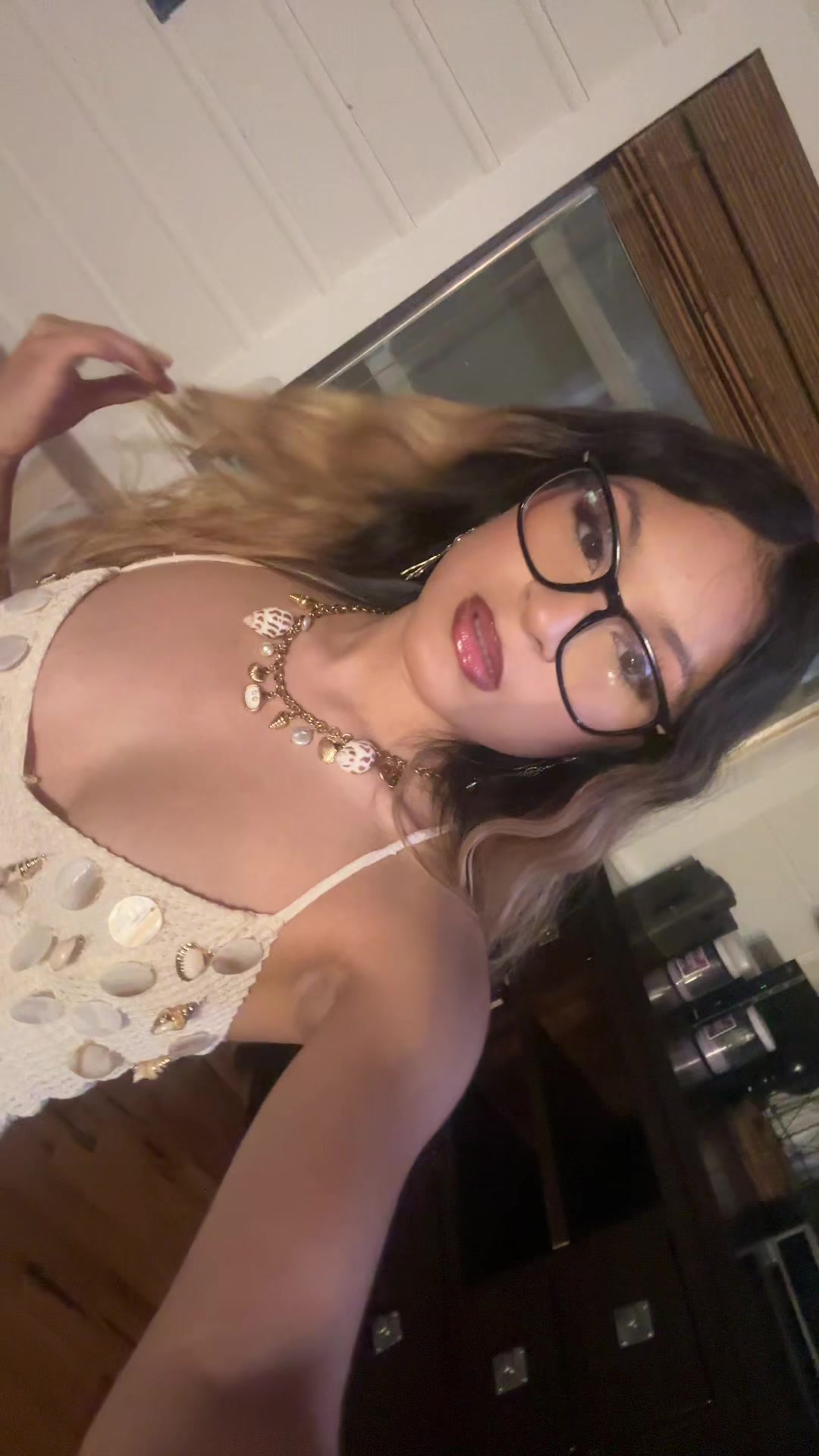 @<3