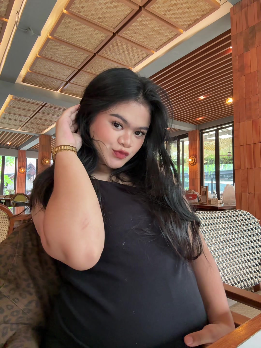 @dinsha