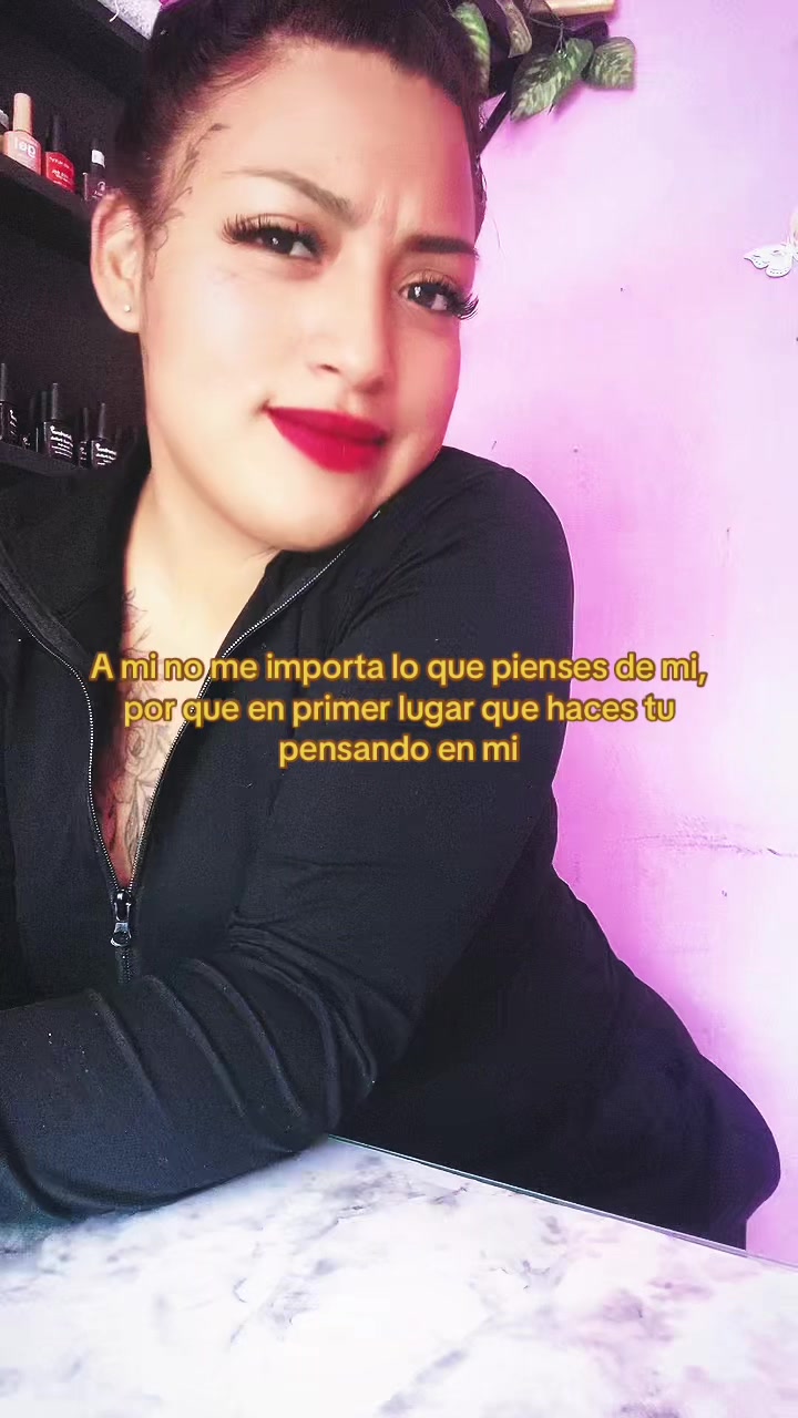 @Breenda Flores 🐝