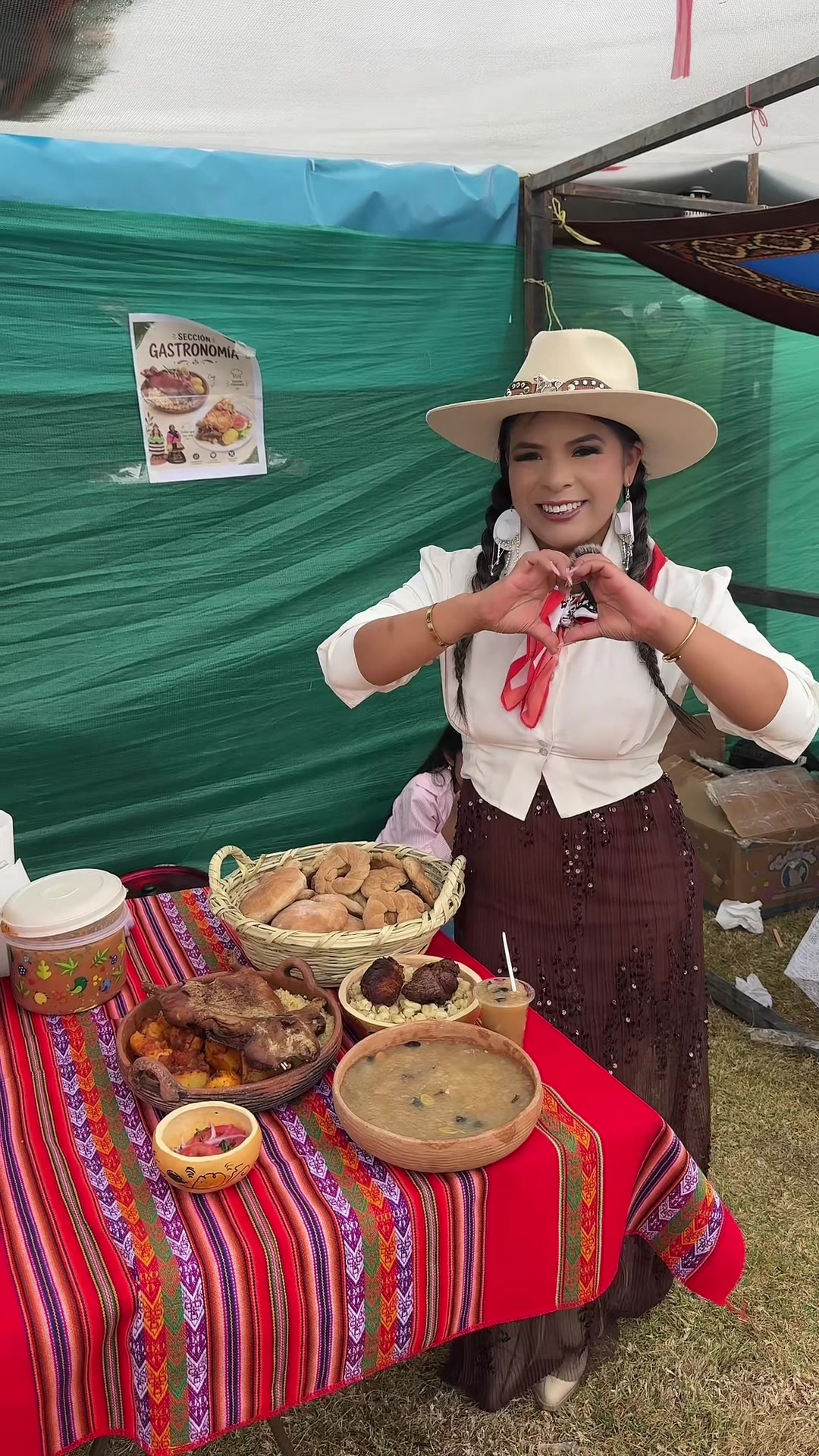 @PeruanisimaViajera-Susan Leon