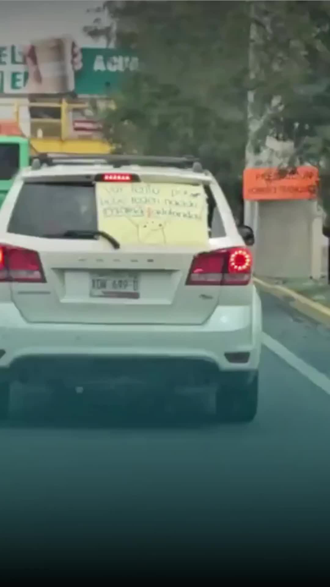 @Entre líneas