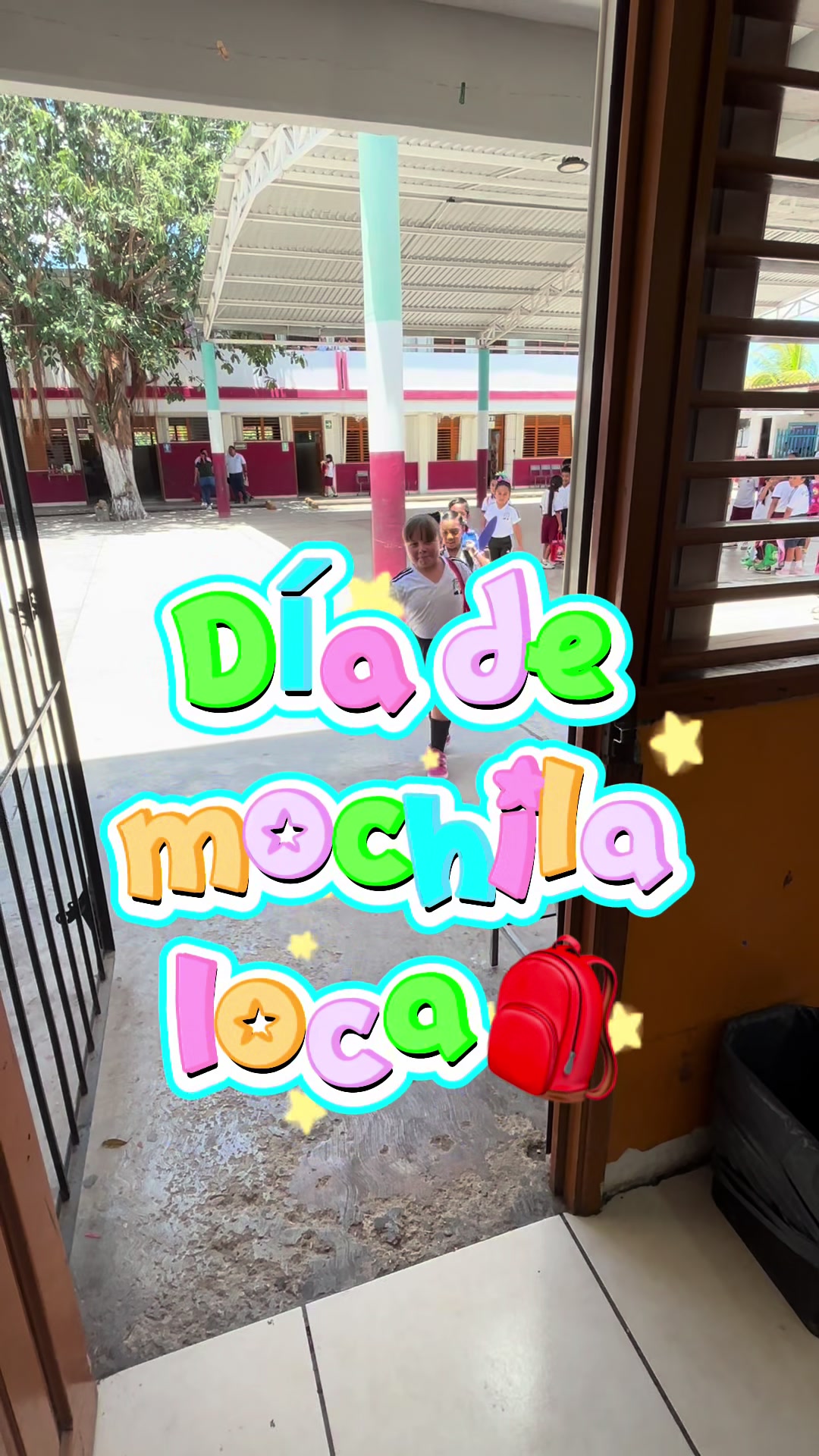 @Lilia Castillo 🌻🌈🍎🖍️
