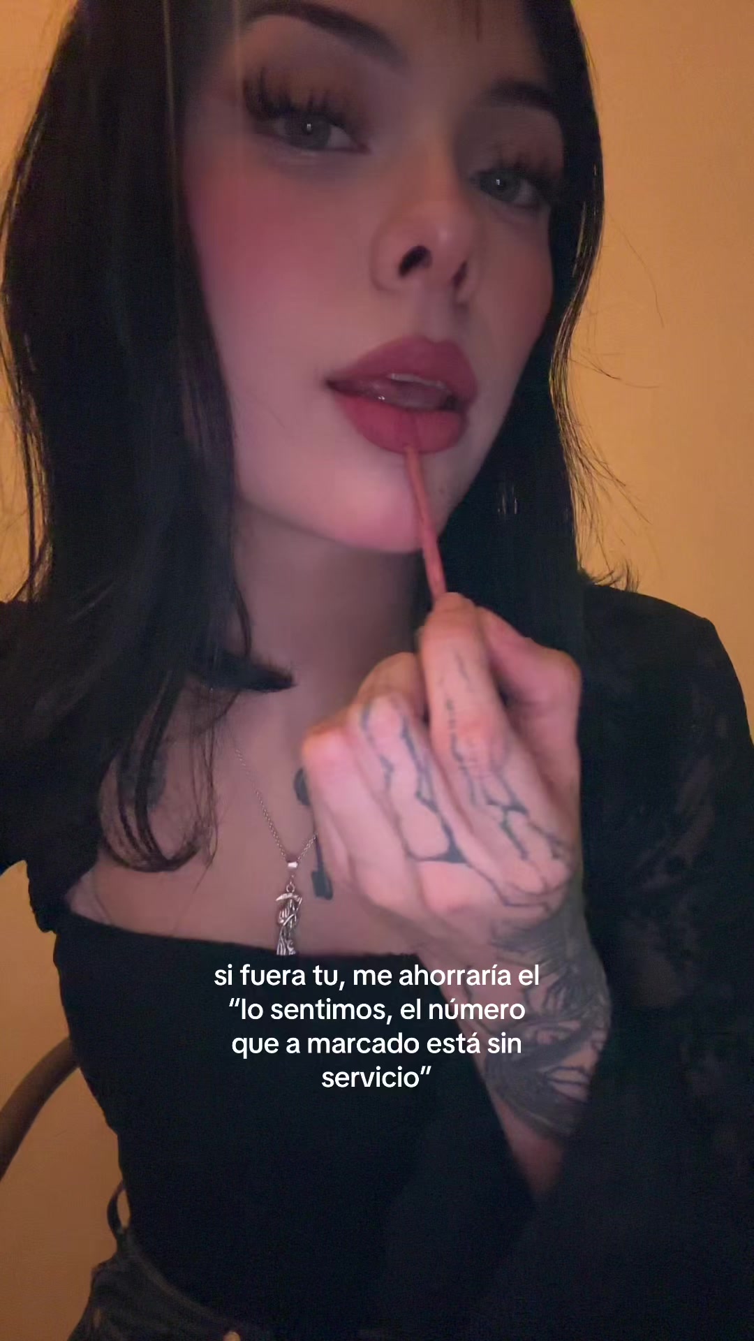 @SkinnyGhostiee🧛🏻&zwj;♀️