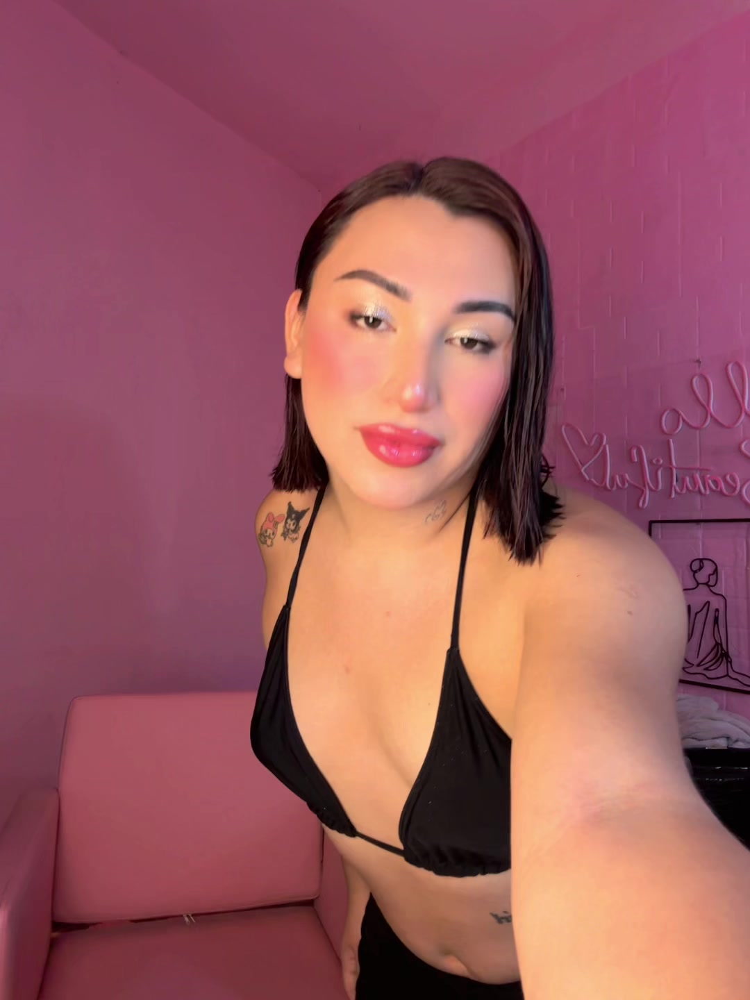 @Angie🦢