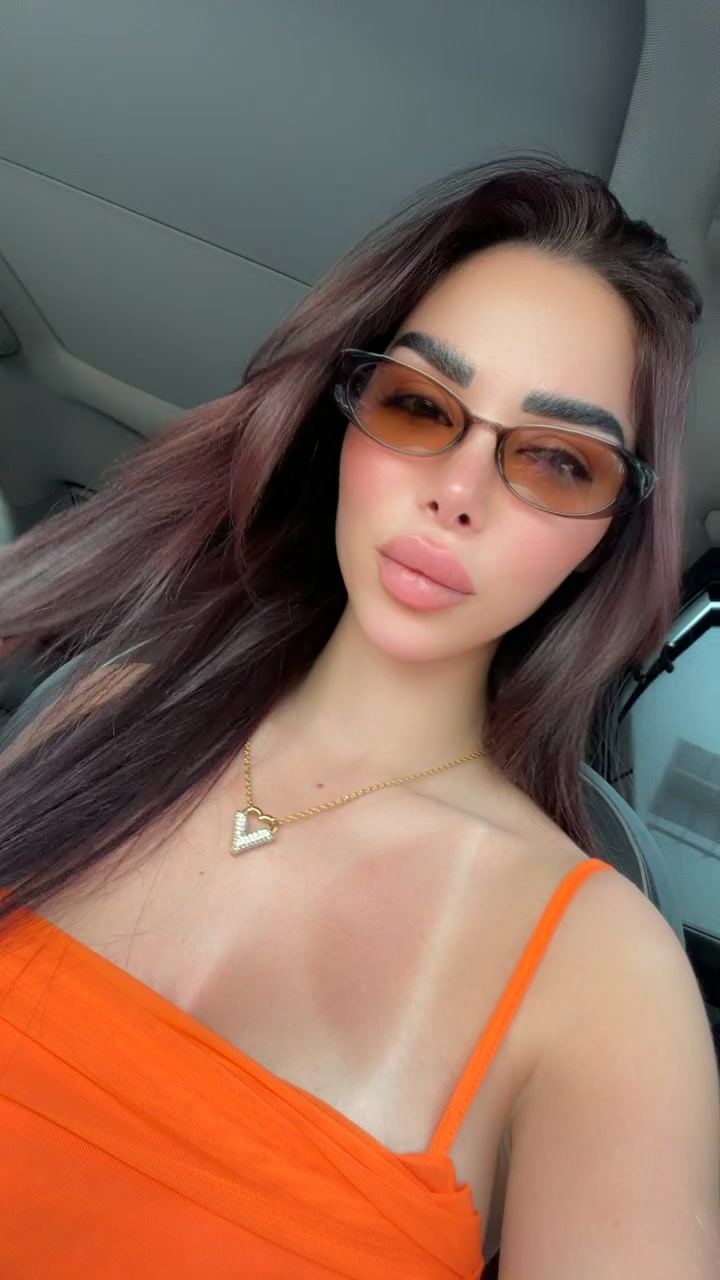 @Naya Zareq