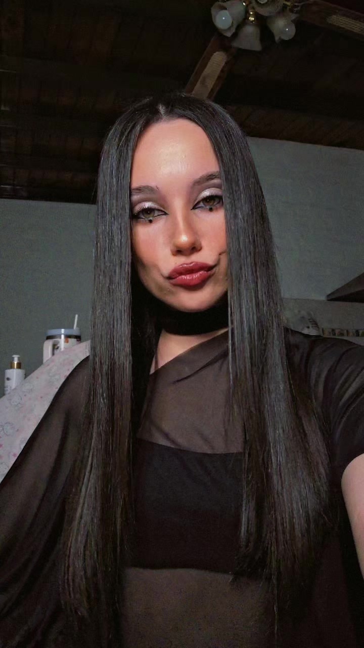 @Victoria 🧚🏻♀️