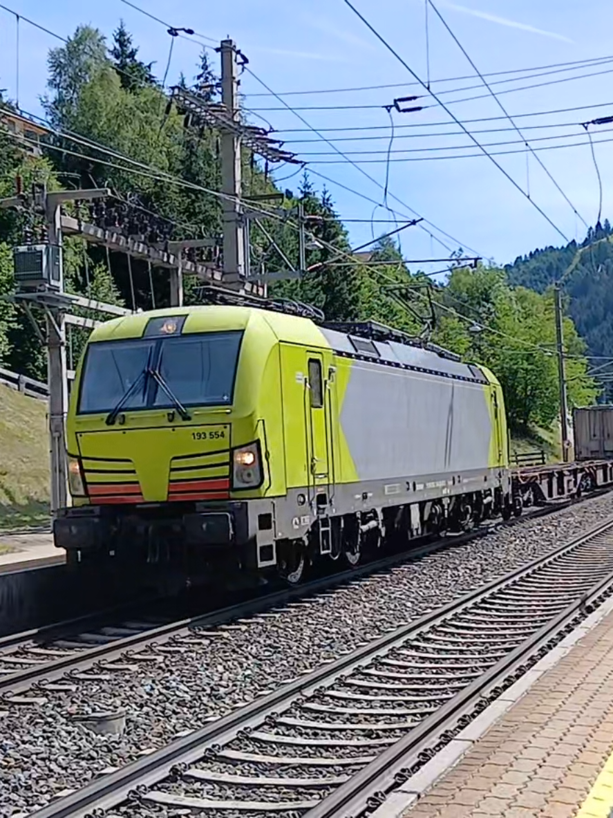@Italian_trains