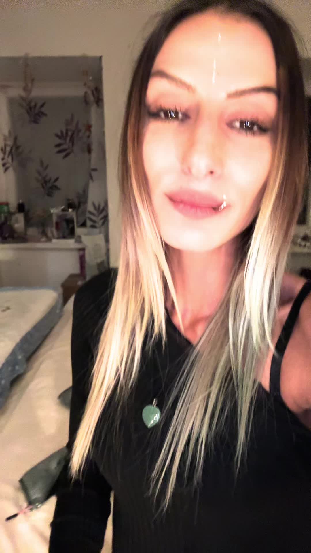 @Nisa✨
