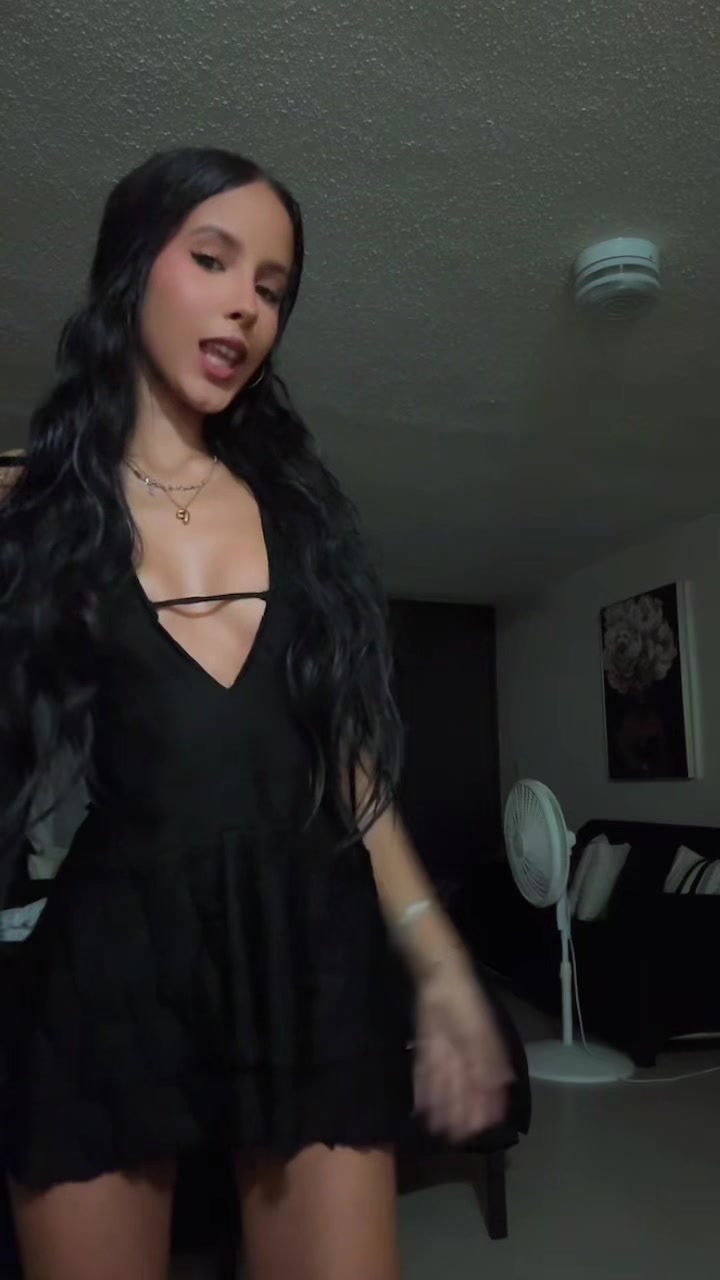 @paola krystal