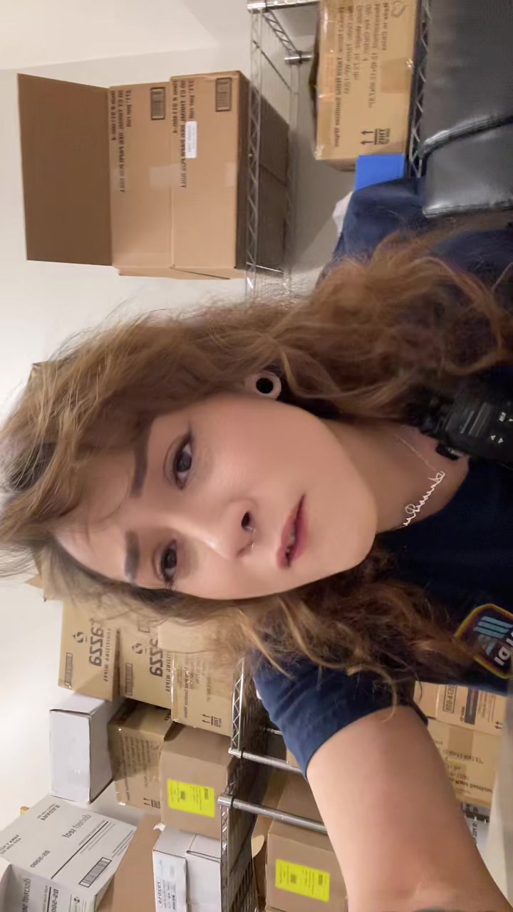 @anessarae