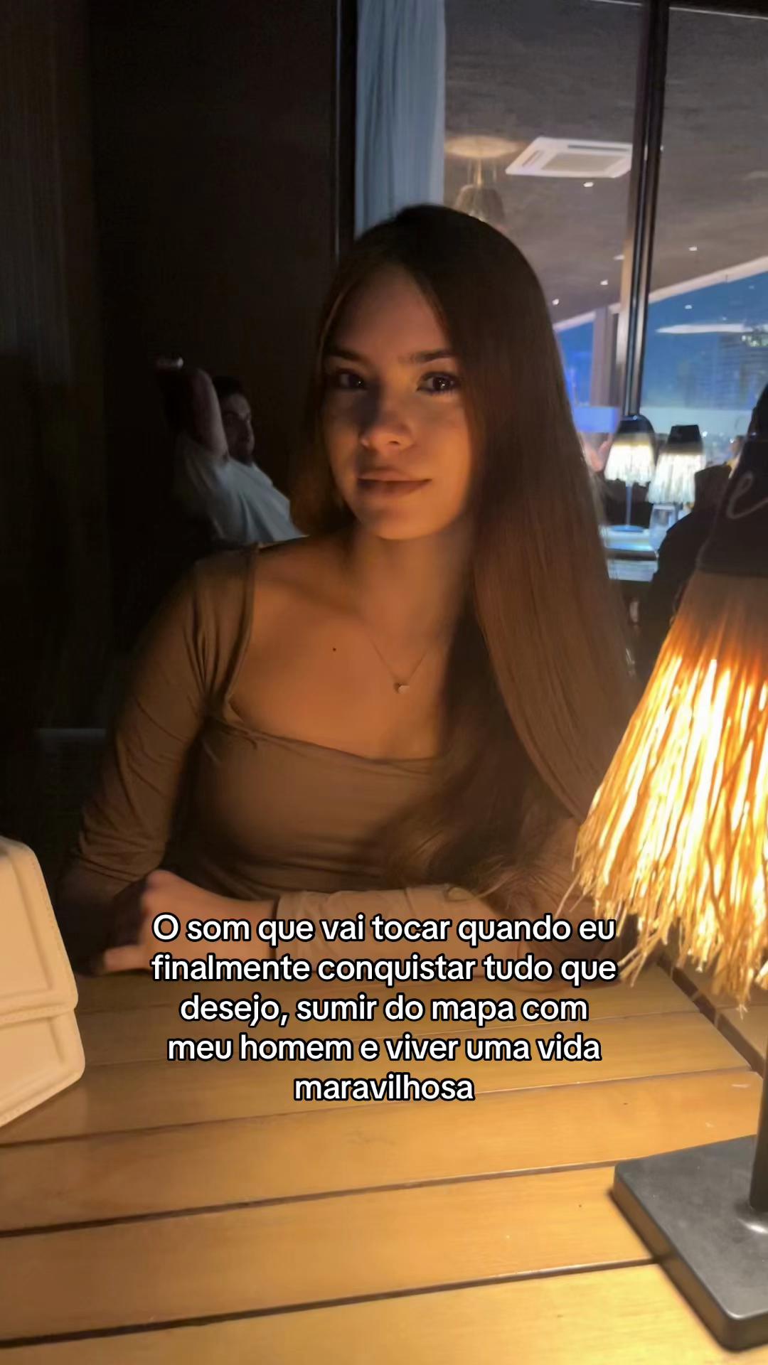 @Julia Mello
