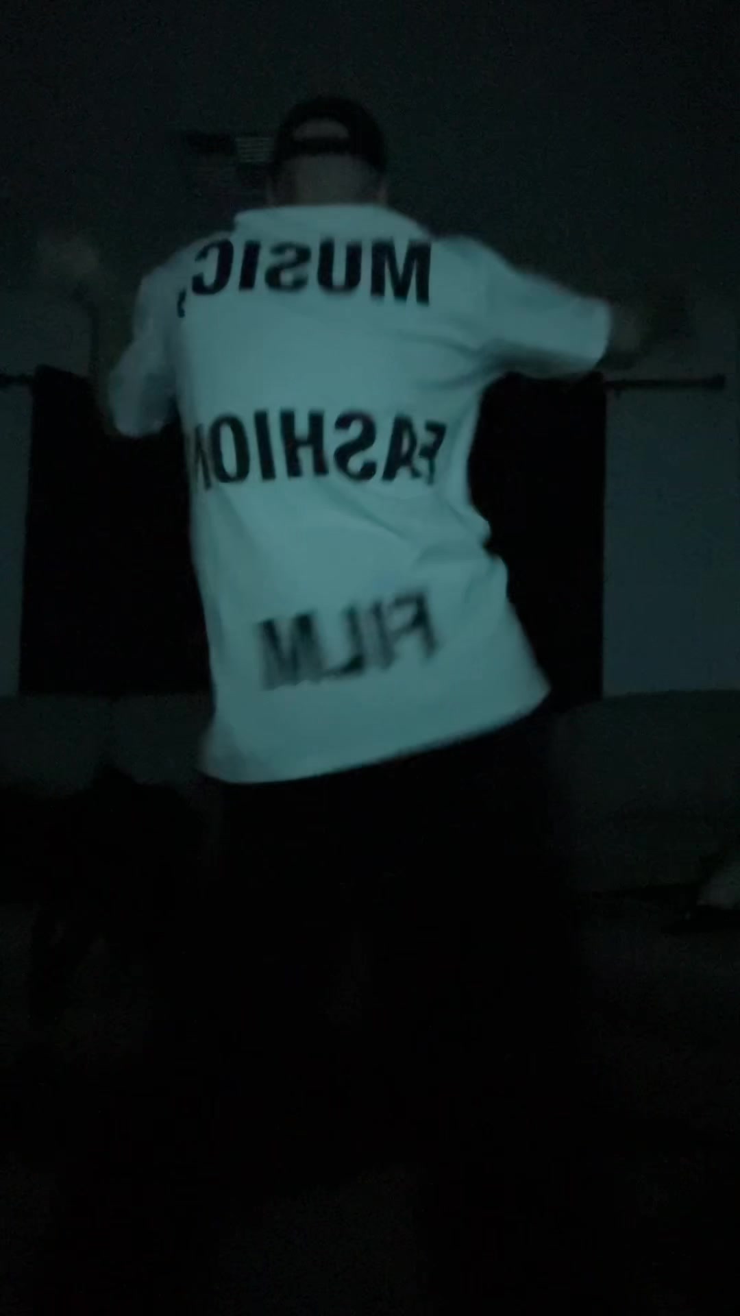 @LiterallyLewis