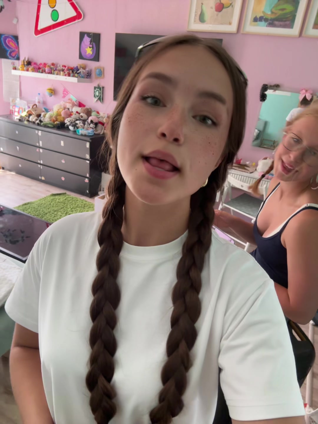 @сашкалол@