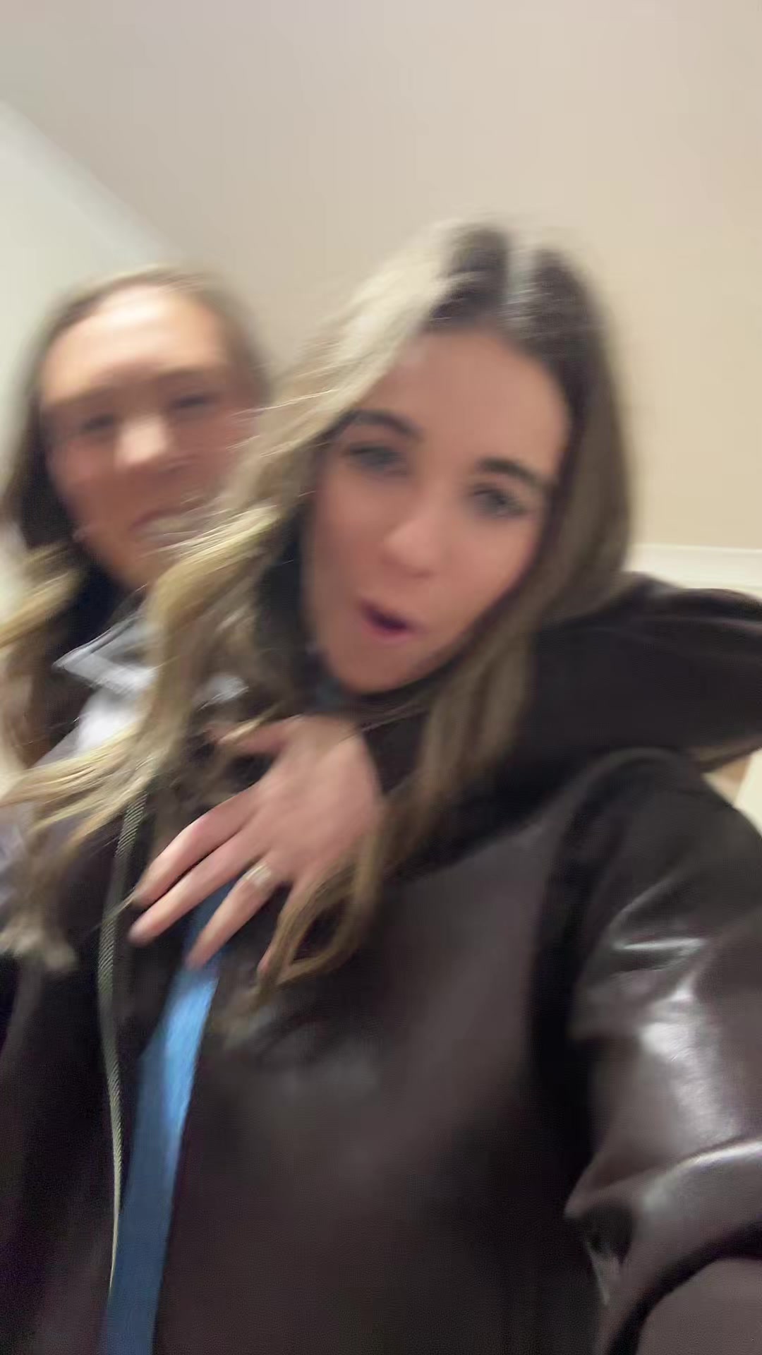 @Lara