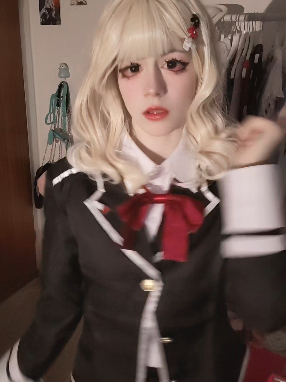 @:D