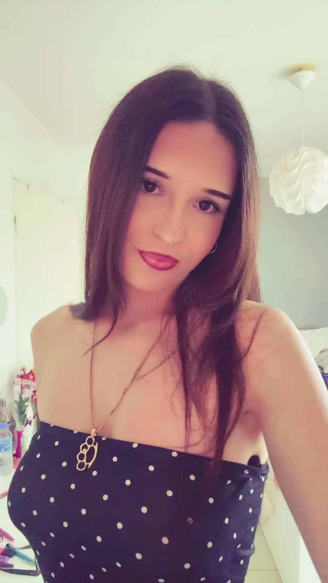 @baddienhess