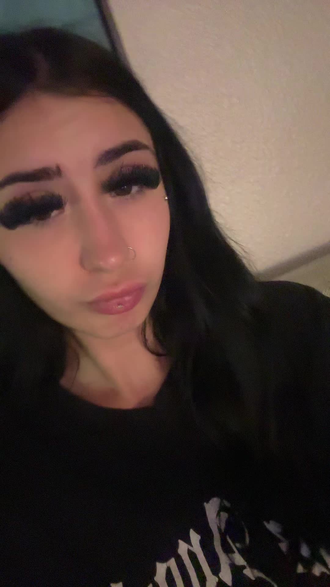 @yikinyikess