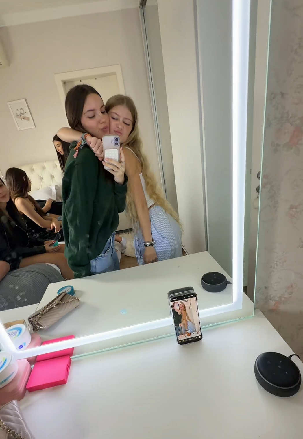 @laura 🌟