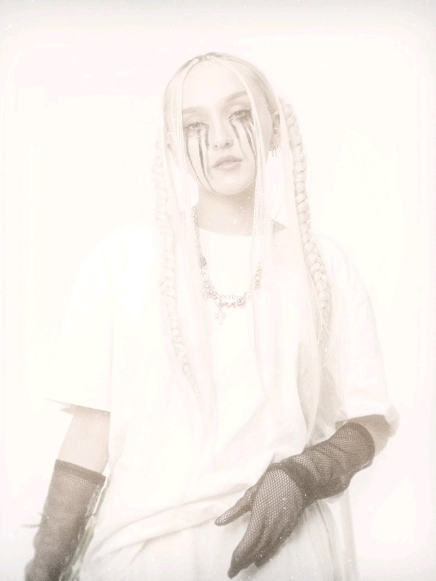 @𝐍𝐈𝐊𝐀𝐀⋆˚𝜗𝜚˚⋆
