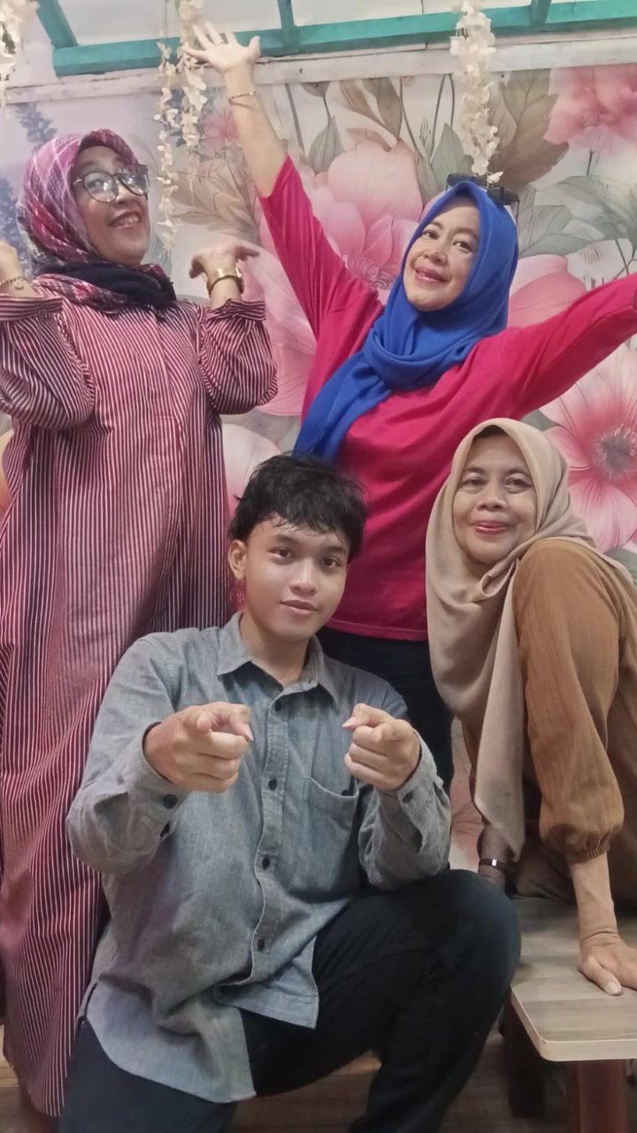 @Yusdina