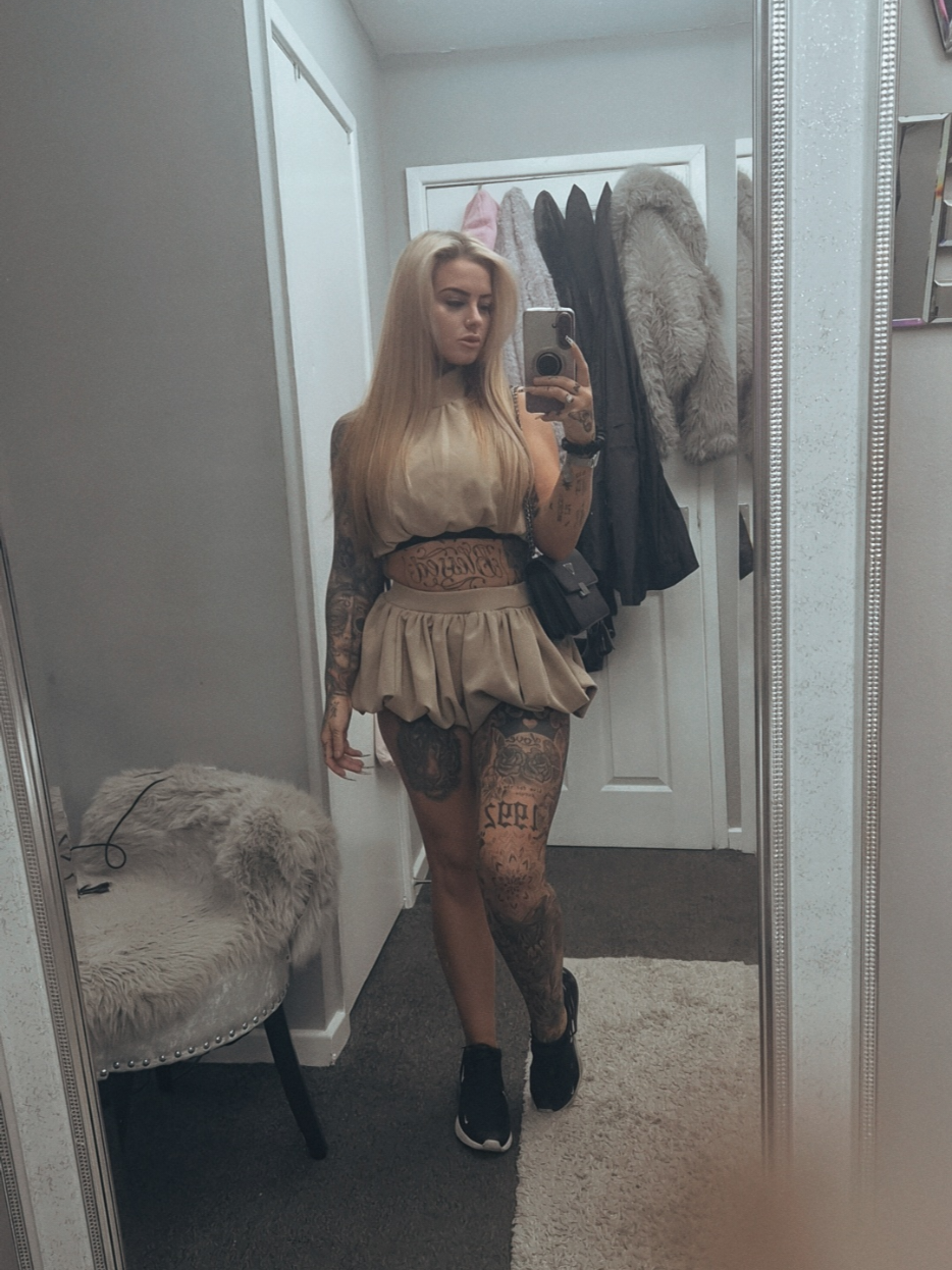 @reevesnicky1