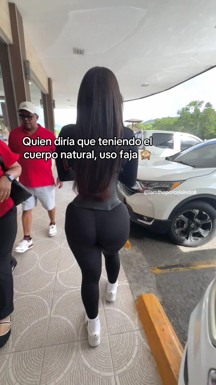 @𝐖𝐈𝐍𝐈 🌺 𝐕𝐈𝐋𝐋𝐀𝐑