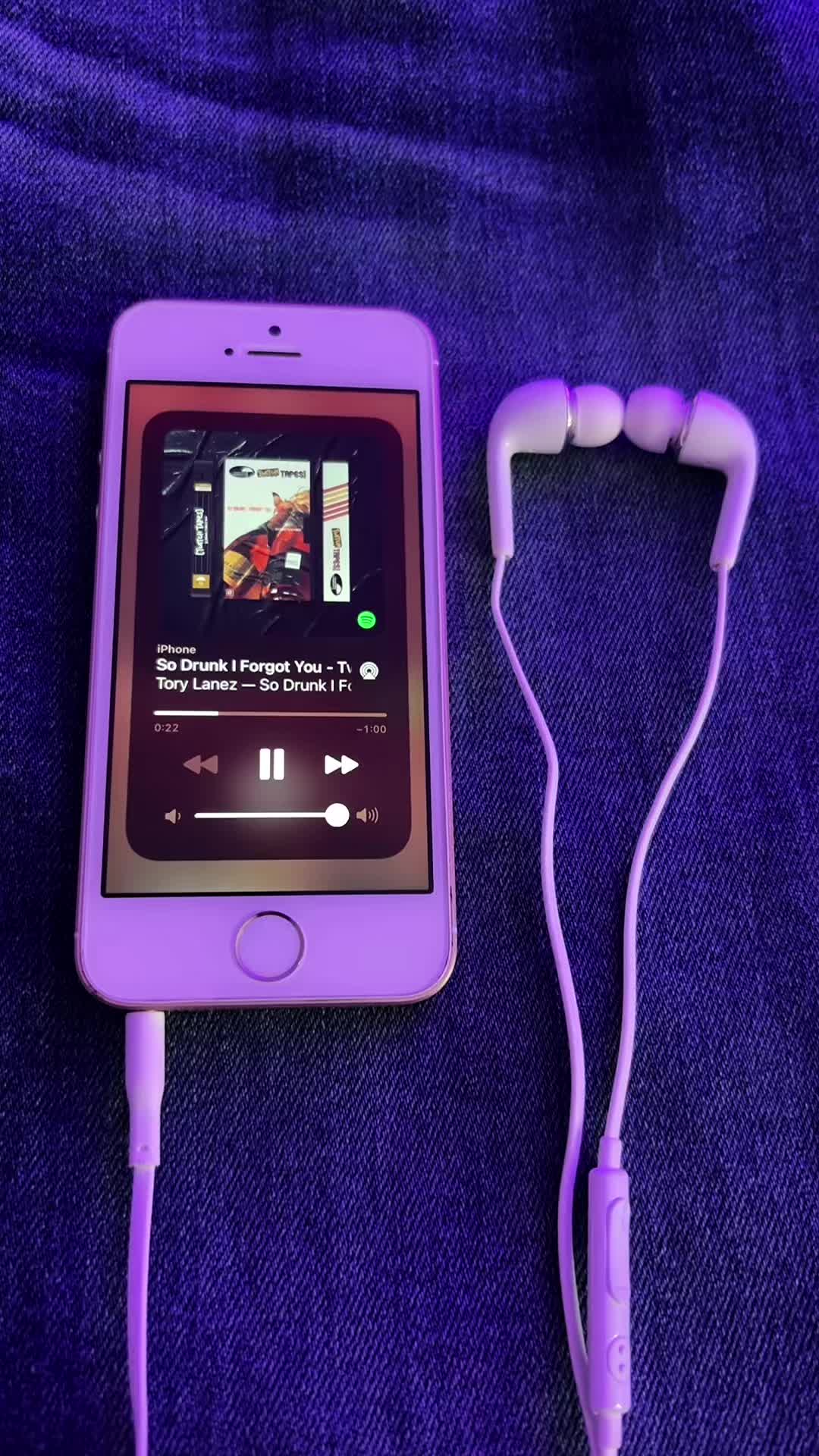 @𖣂