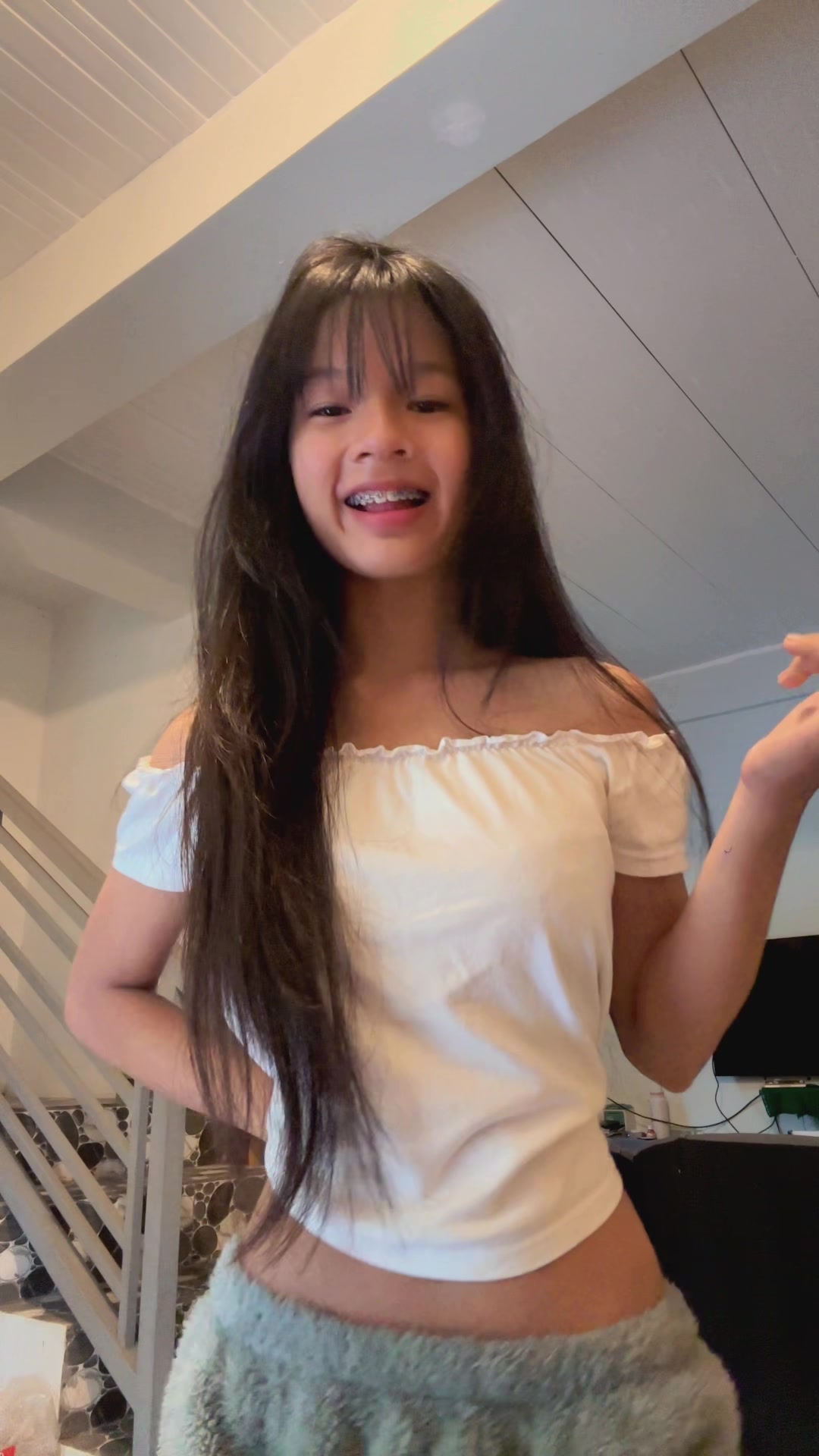 @litchownie.