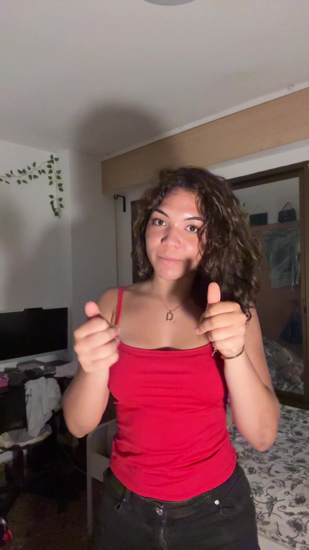 @…