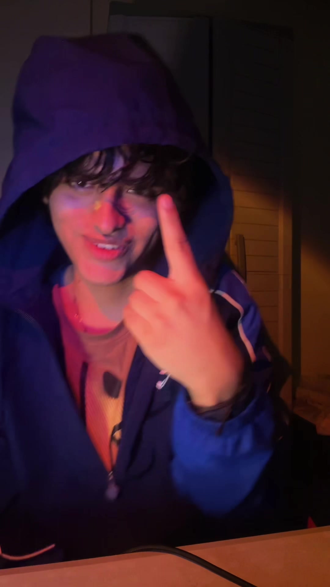 @Leosi