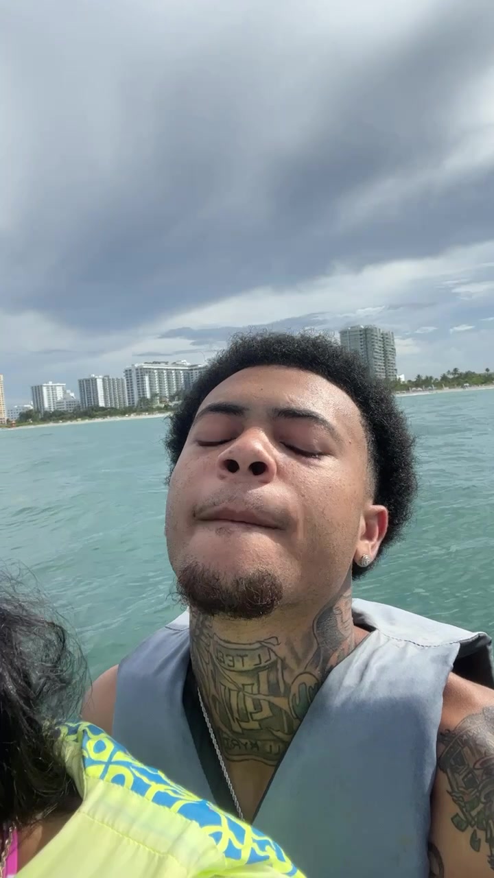 @stackedup.dee