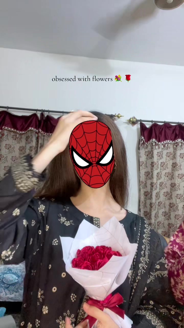 @꧁༒•laiba•༒꧂