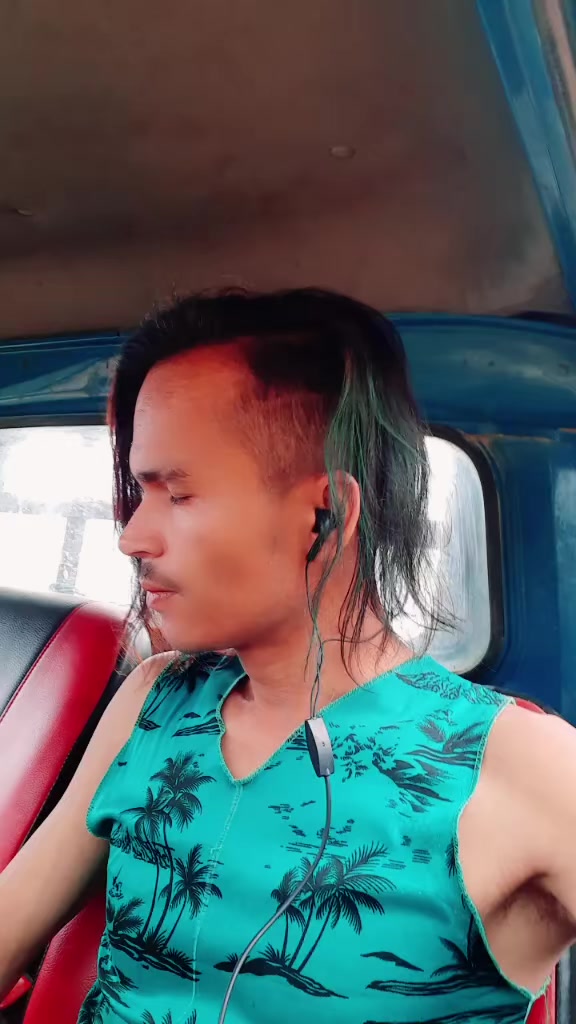 @तिम्रो याद्ले सताएको छ सानु😭?