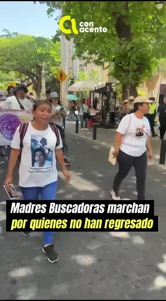 @Con Acento