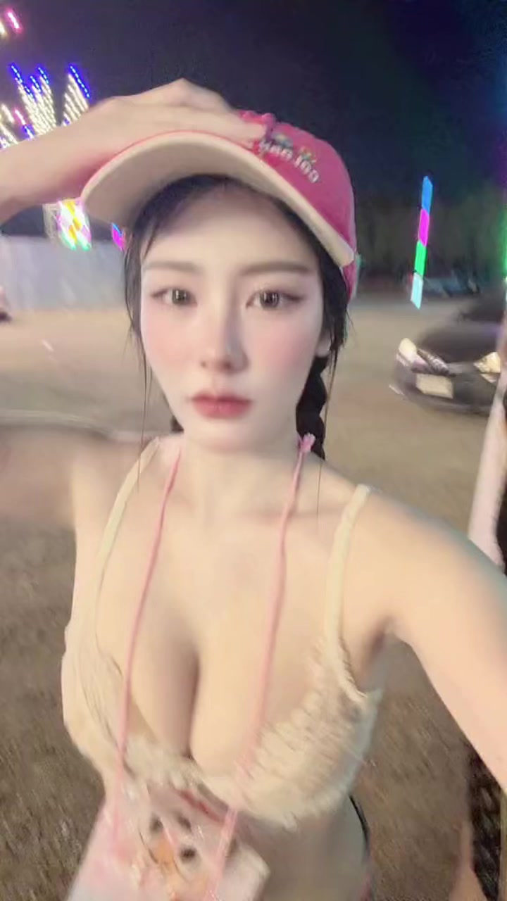 @น้องบีส🦦