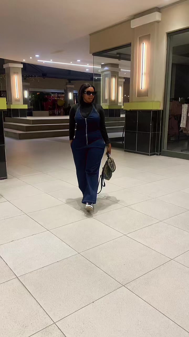 @Ms Lau&rsquo;ra DJ 🇧🇼🇿🇦