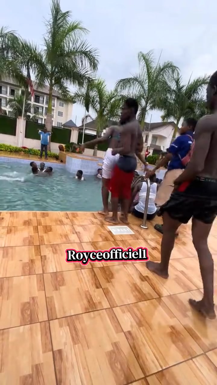 @Royceofficiel1