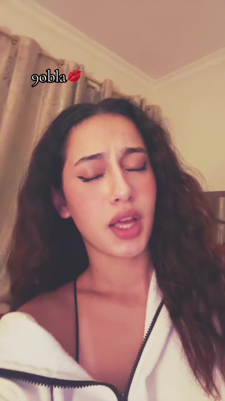 @𝒮𝓌𝑒𝑒𝓉 𝒱𝑒𝓃𝑜𝓂 ♈️🦂