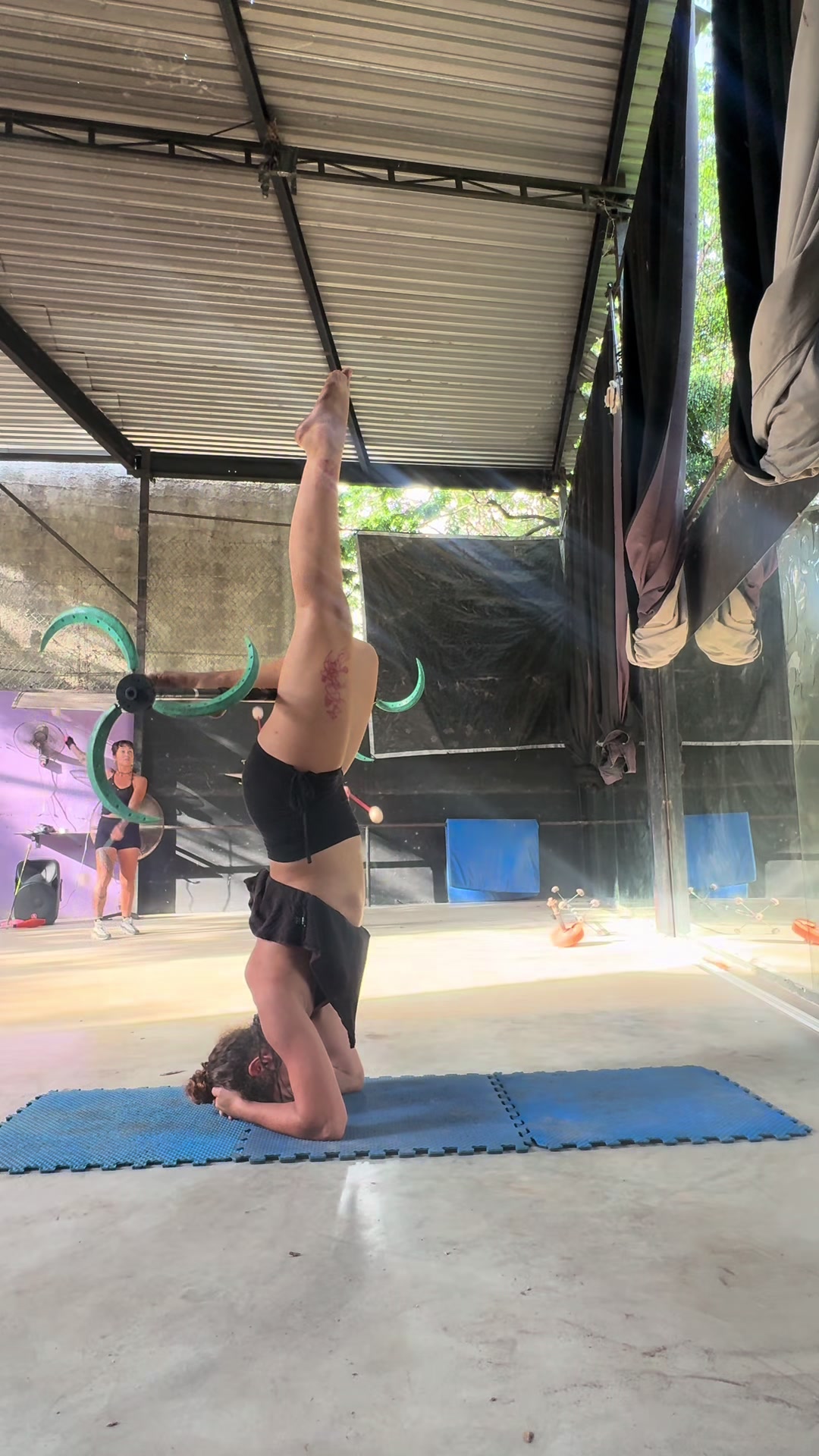 @clara.free.spirit