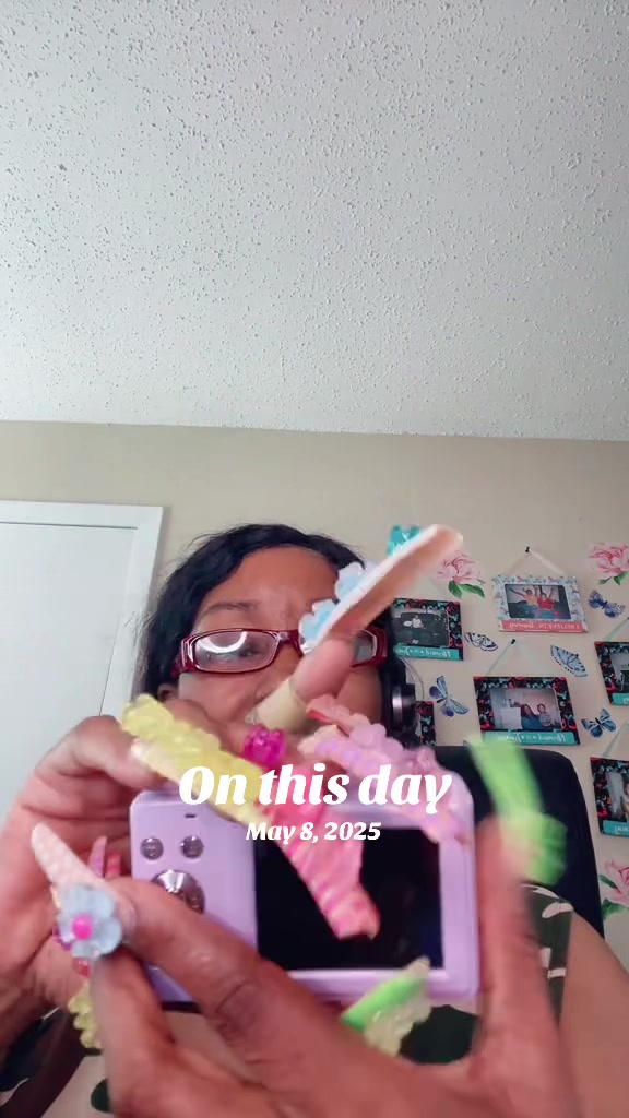 @Erinharri54
