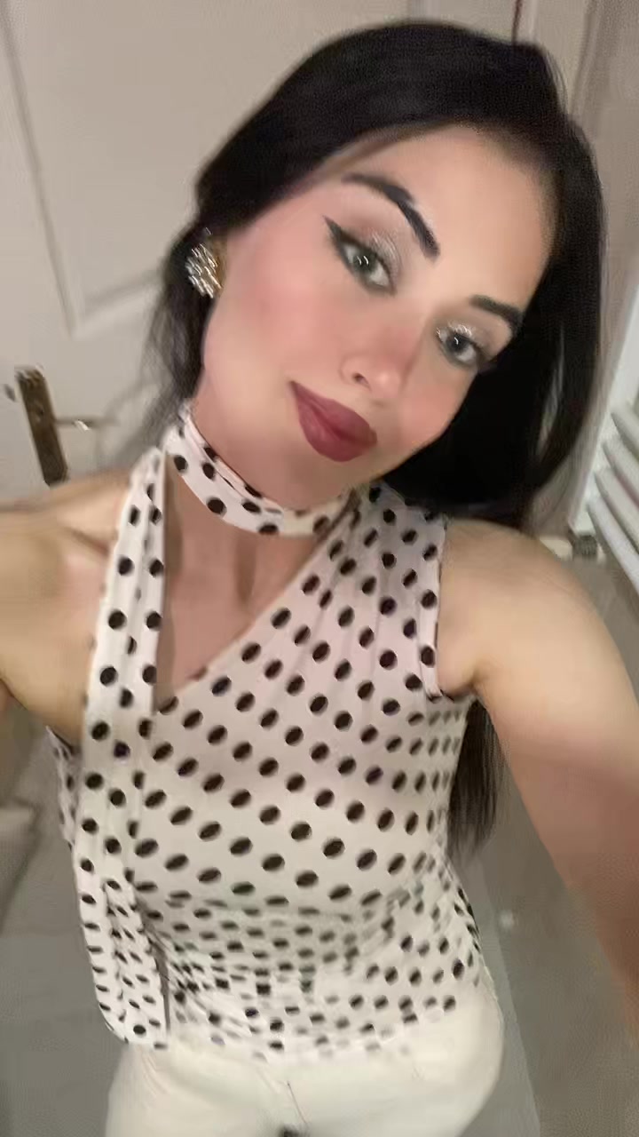 @Ayşenur Parlak