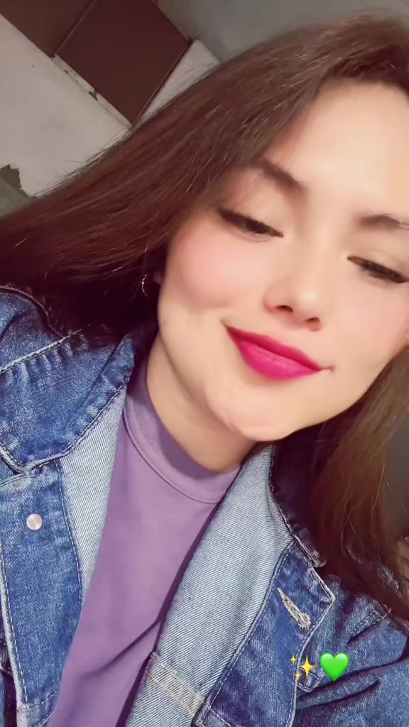 @★ojitos🩷★