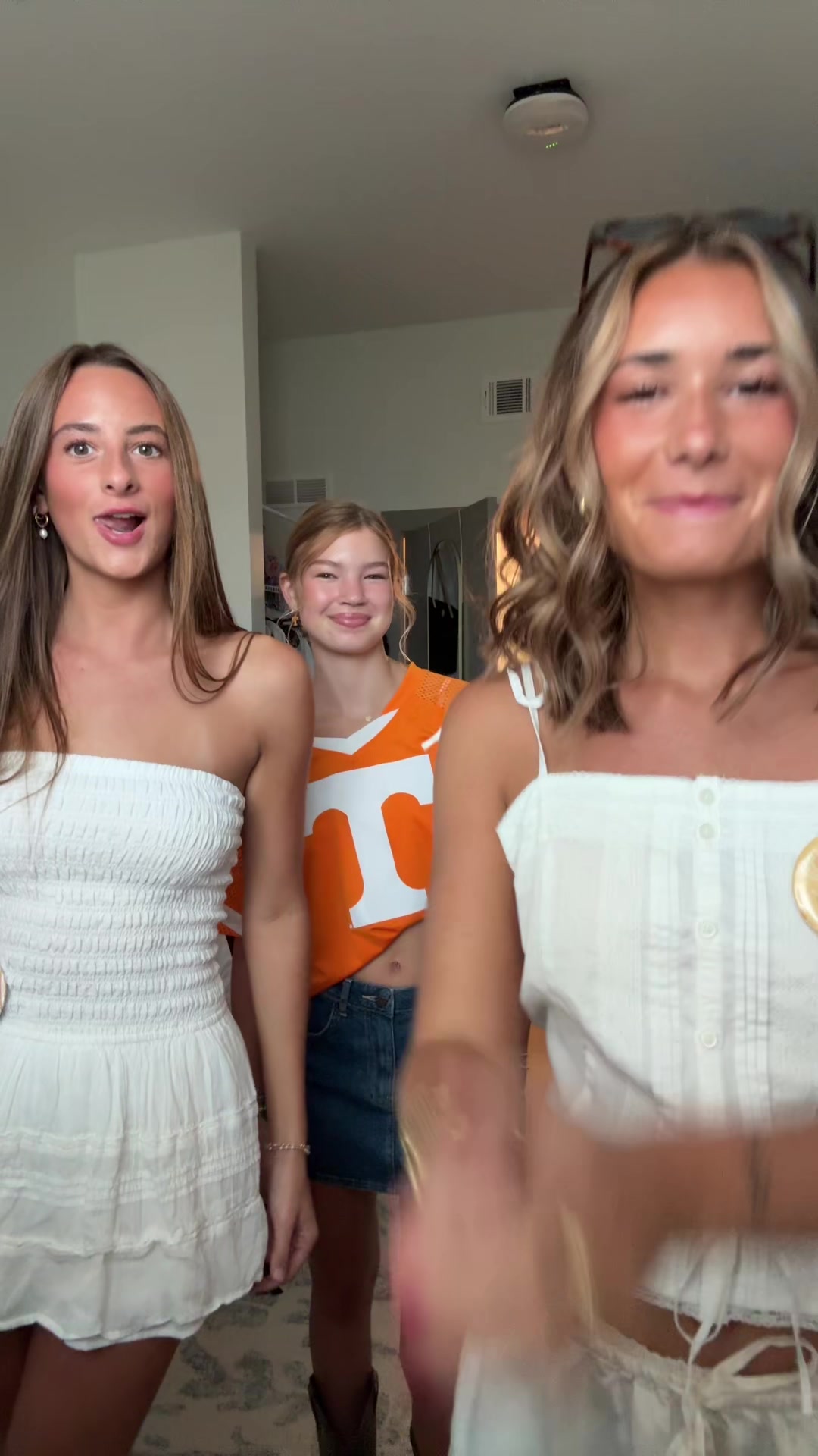 @ella