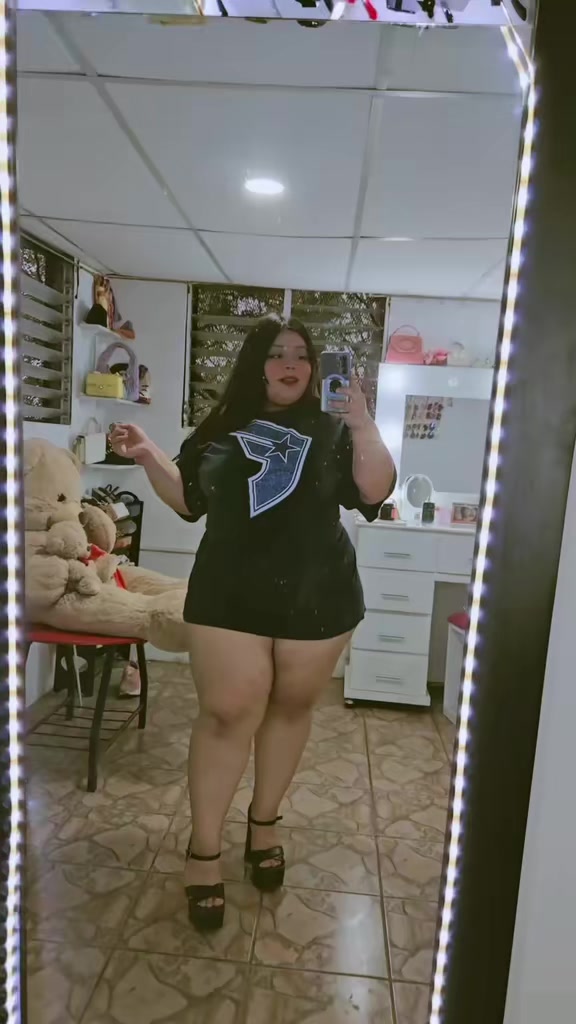 @Leydii Laura