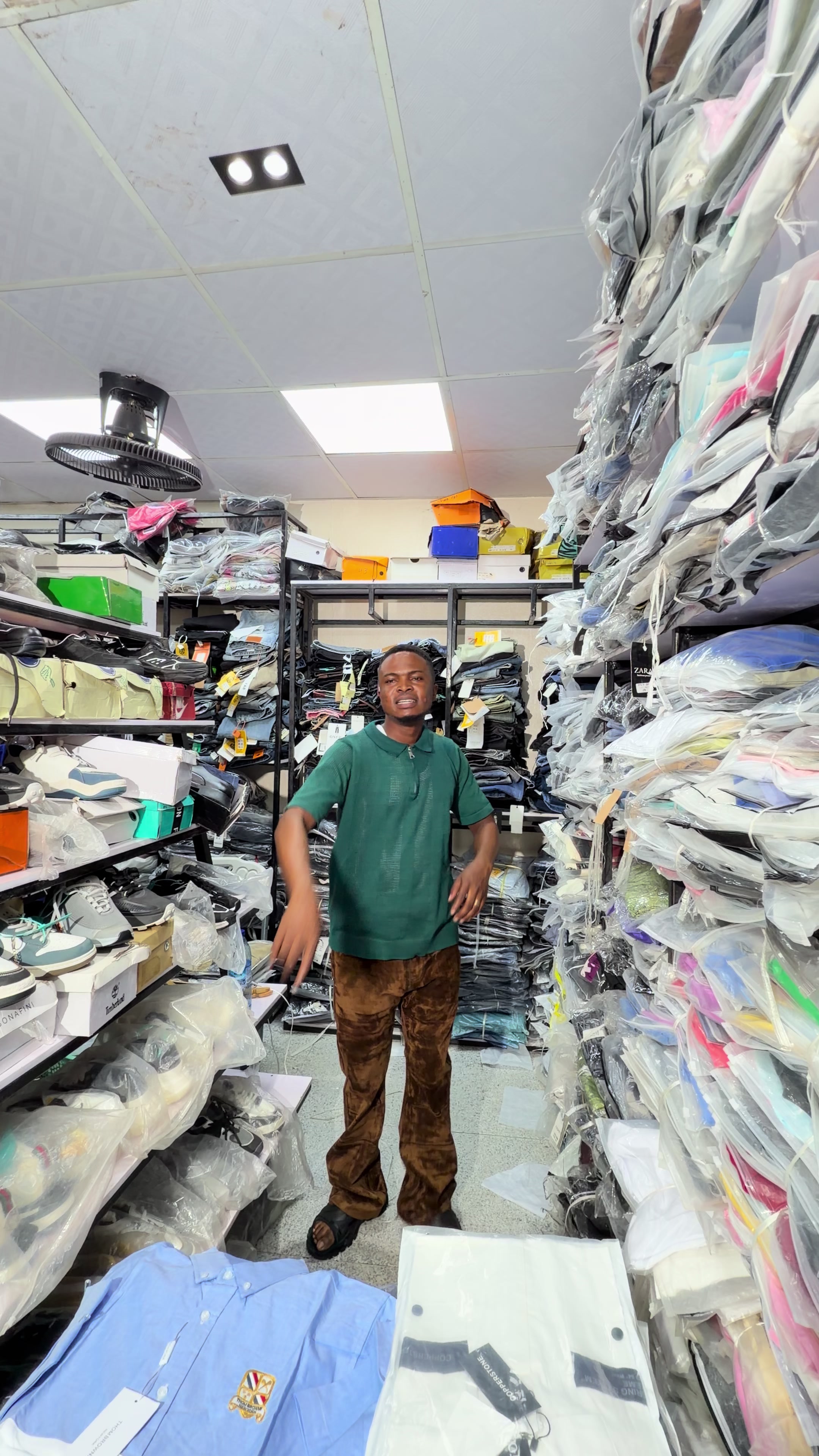 @BIGGEST TSHIRTWAREHOUSE IN IBD
