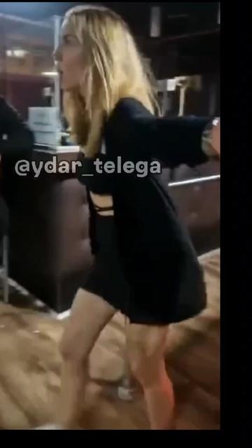 @jrr☨