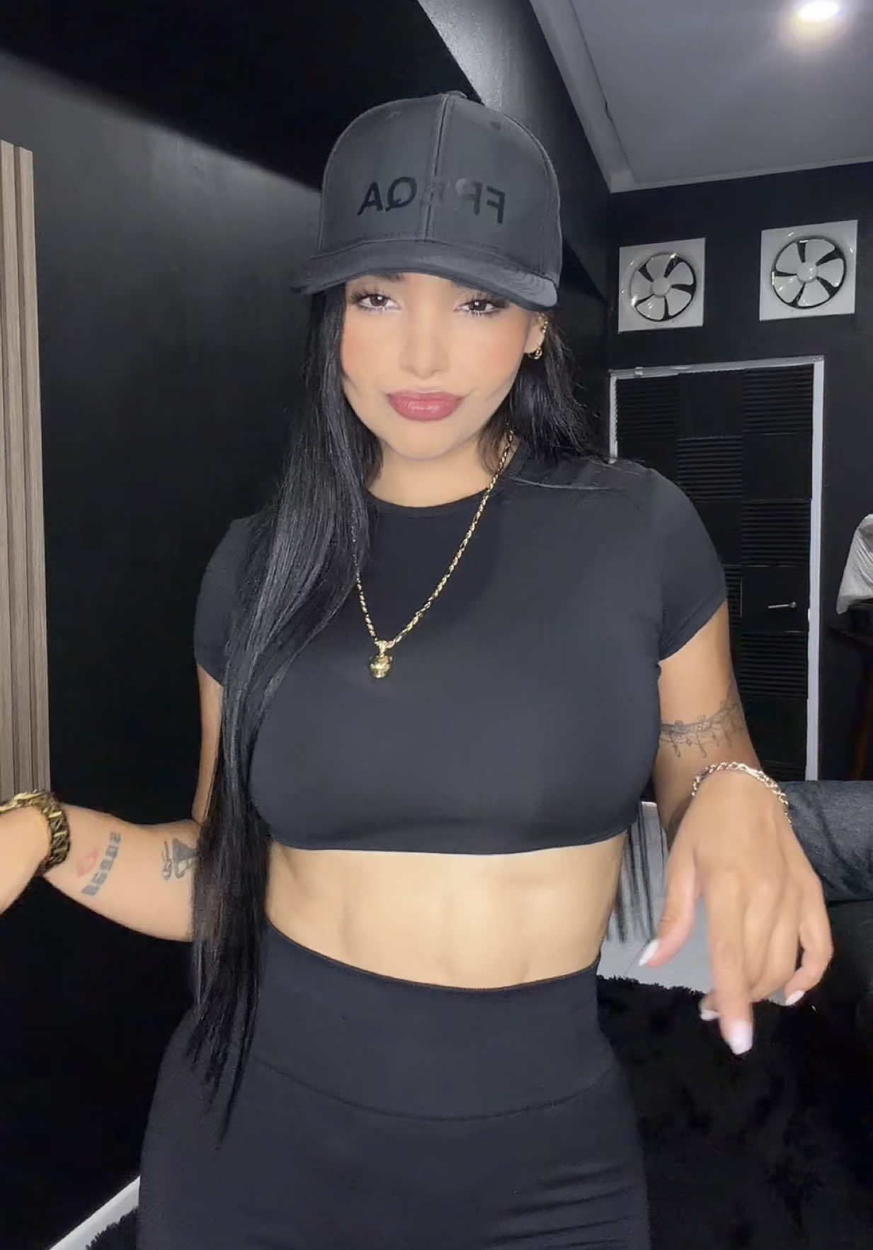 @karinarosee