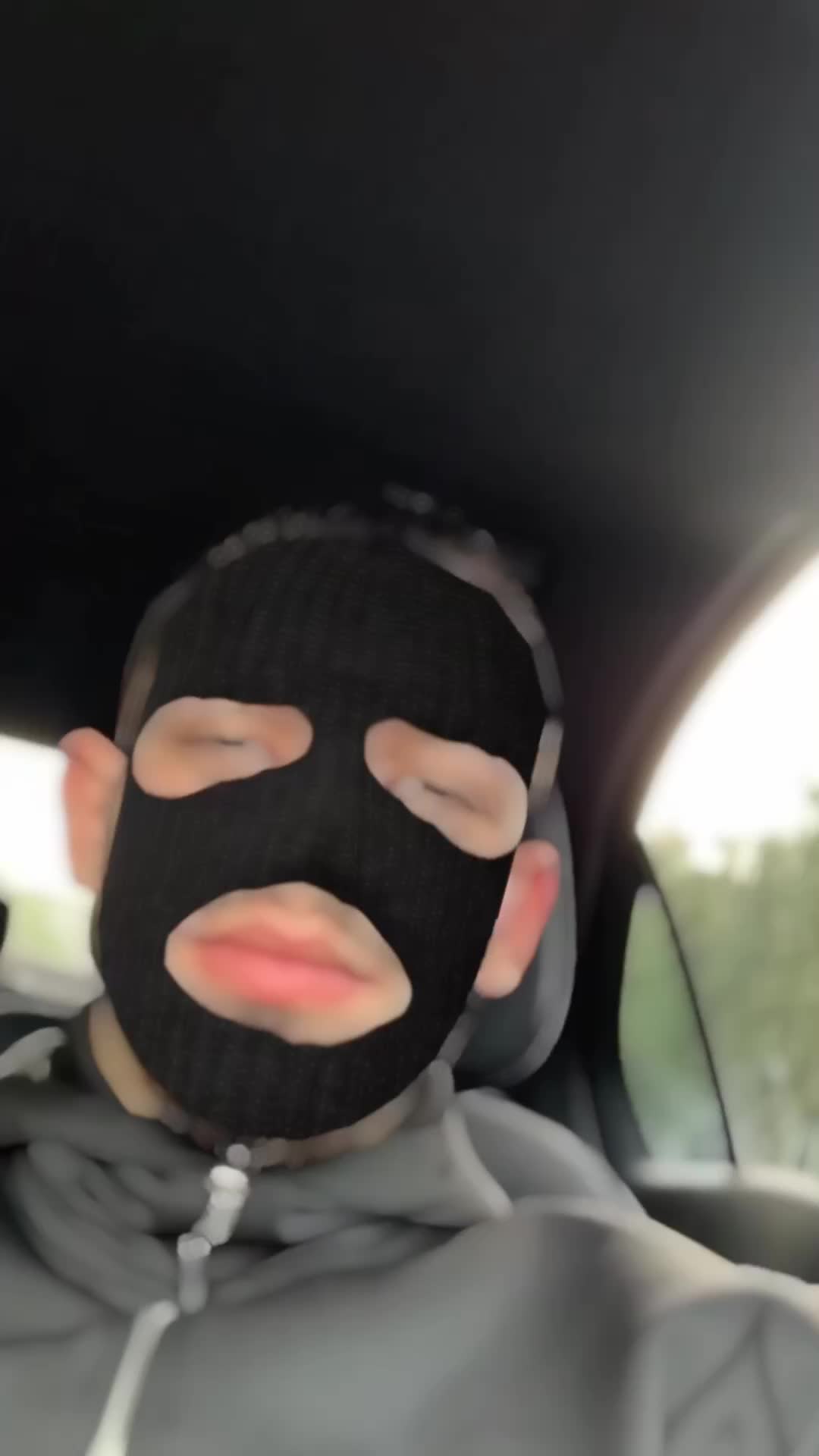 @santi tahiri
