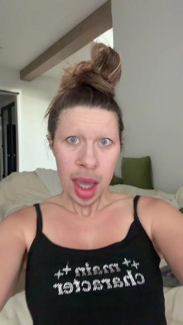 @Dessyy