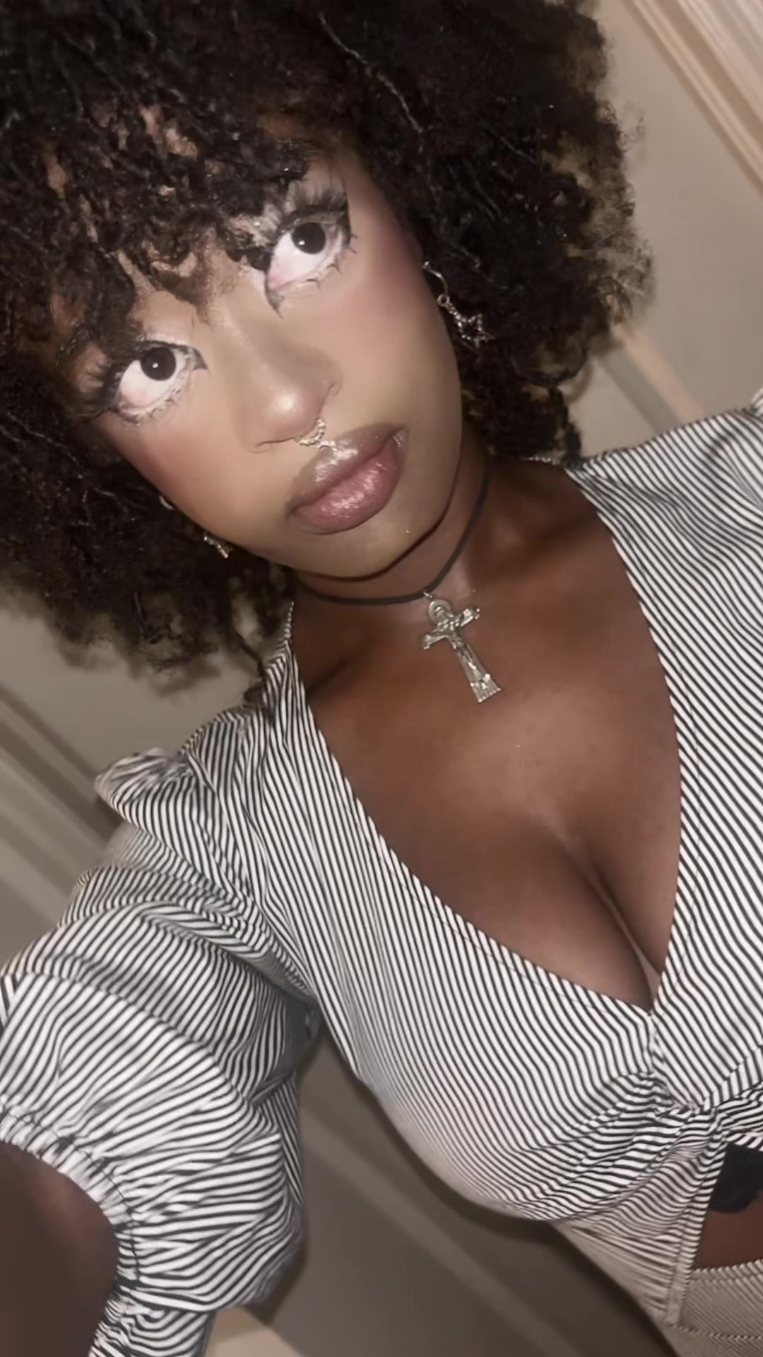 @♱